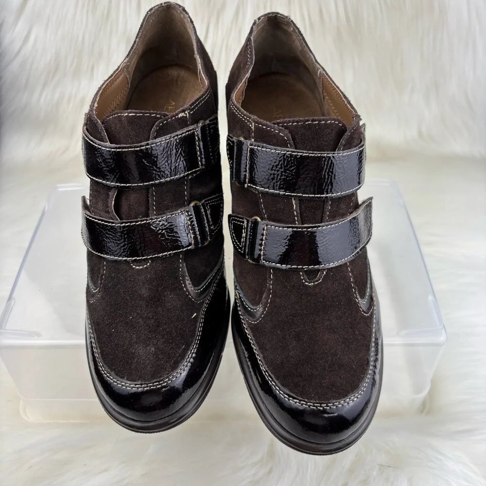 AEROSOLES  Black Wedge Loafers with Velcro Adjustable Straps